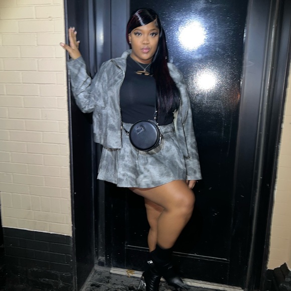 Fashion Nova - Babe Alert Faux Leather Set - Picture 6 of 6